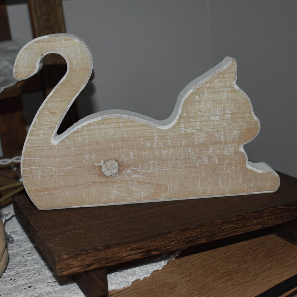 Shabby Chic WhiteWashed Small Wooden Cat Shape Country Cottage Farmhouse Decor